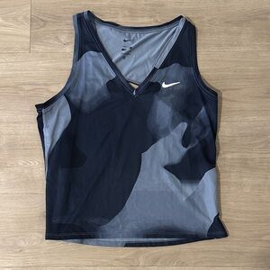 Nike - Women's Camouflage Blue Tank Top (Size: M)